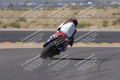 media/Oct-08-2022-SoCal Trackdays (Sat) [[1fc3beec89]]/Turn 11 Backside (1145am)/